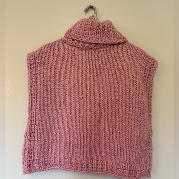 Hand Knit Button Side Vest - Picture 5 of 5